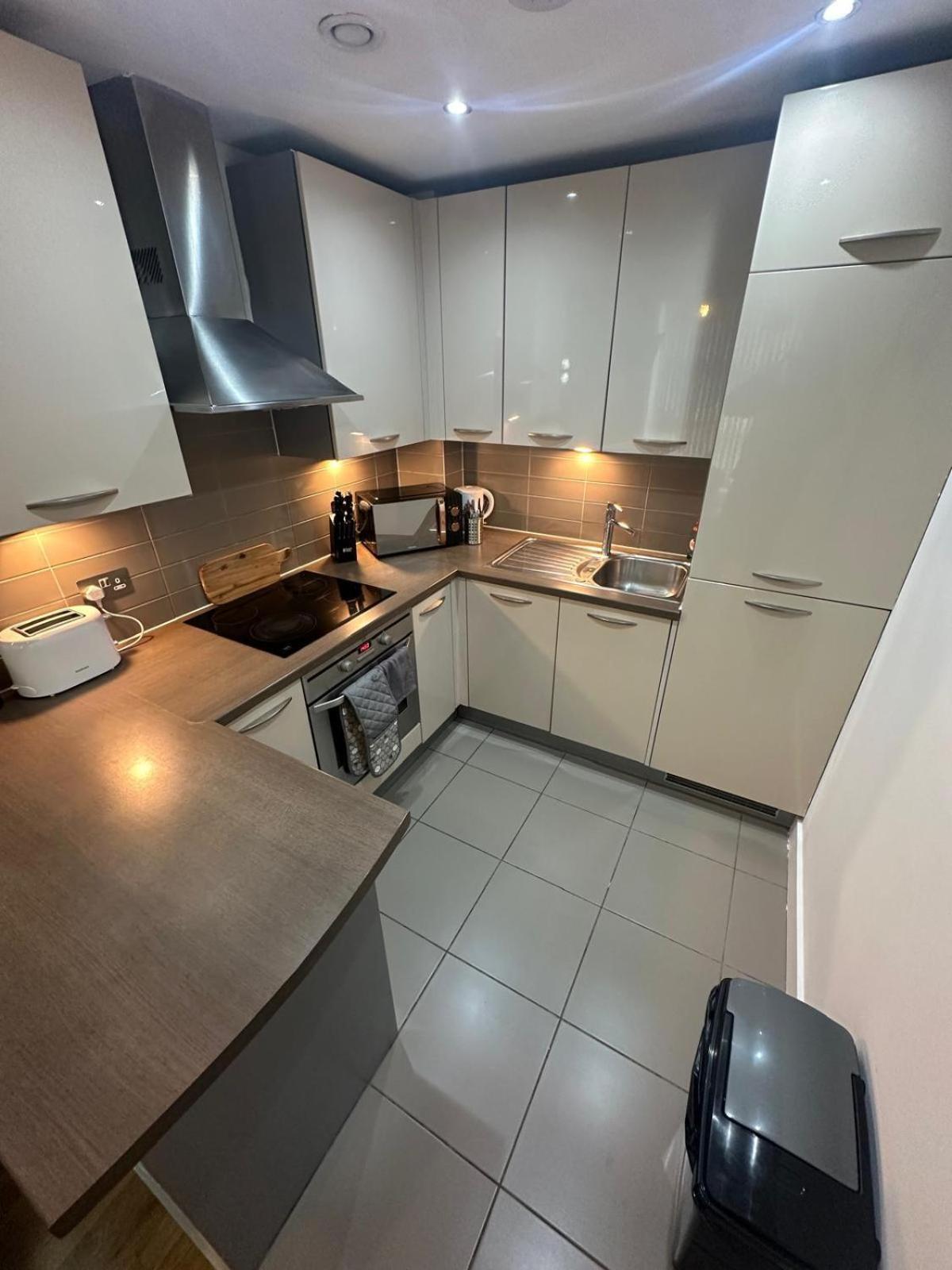 Apartment City Views One Bedroom *